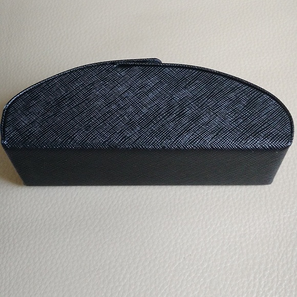 Prada glasses case s - Picture 3 of 16